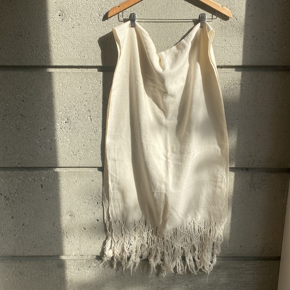 Natural Woven Table Runner - Picture 4 of 4